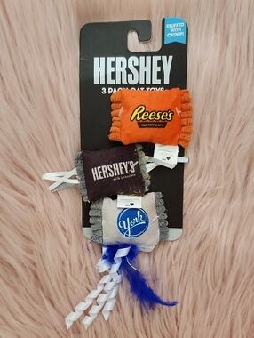 Brand New HERSHEY'S ASSORTED CATNIP STUFFED CAT TOY-3CT.